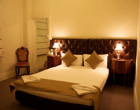 Ambassadors Hotel - Tourism Cairns 3