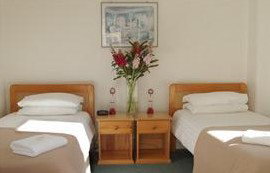 Glenferrie Lodge - Tourism Cairns 1