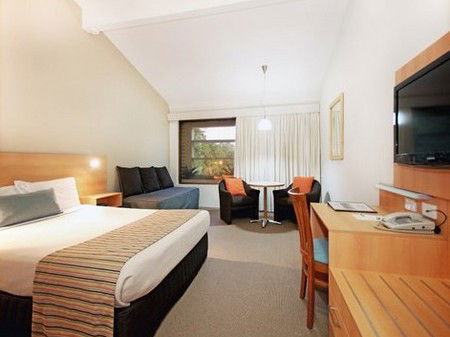 Quality Hotel Airport International - Tourism Cairns 2