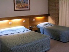 The Great Eastern Motor Inn - Tourism Cairns 1