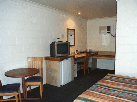 Country Ayr Motel - Tourism Cairns 3