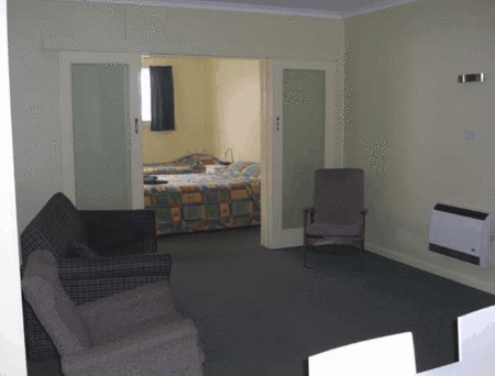 High Street Motel - Tourism Cairns
