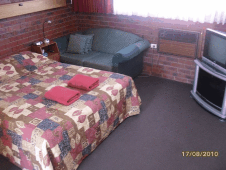 Kardinia Park Motel - Tourism Cairns 3