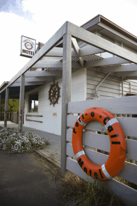 Port O Call Motel - thumb 3