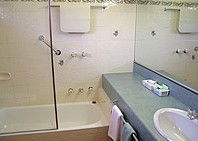Snowgum Motel - Tourism Cairns 3