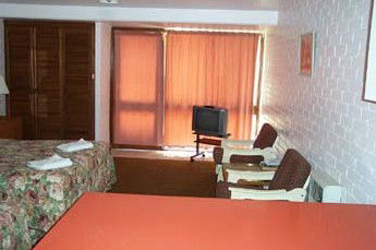 Blayney Leumeah Motel - Tourism Cairns 2