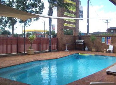 Town And Country Motor Inn Cobar - Tourism Cairns 0