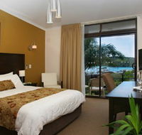 Whale Motor Inn - Tourism Cairns