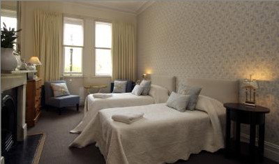 The Russell Hotel - Tourism Cairns 1