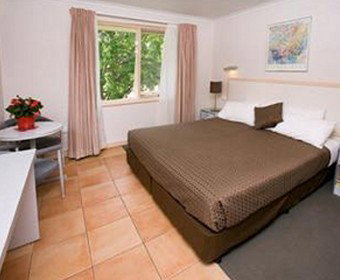 Forrest ACT Tourism Cairns