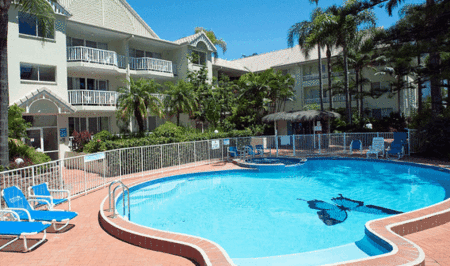 Surfers Tradewinds - Tourism Cairns