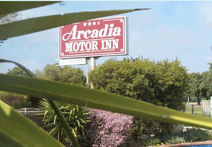 Arcadia Motor Inn - Tourism Cairns 2