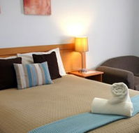 Colonial Lodge Motor Inn - Tourism Cairns