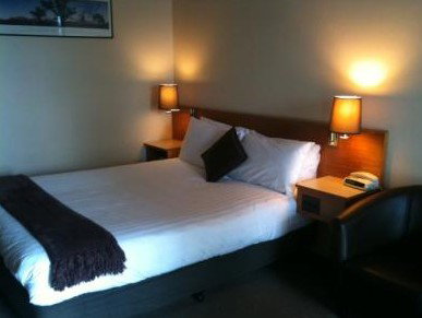 Golden West Motor Inn - Tourism Cairns 2
