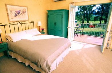 Villa Provence - Tourism Cairns 1