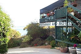 Matthew Flinders Terraces - Tourism Cairns 0