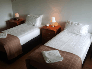 Cairns Reef Apartments And Motel - Tourism Cairns 3