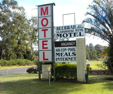 Beerwah Glasshouse Mountains Motel - Tourism Cairns 2