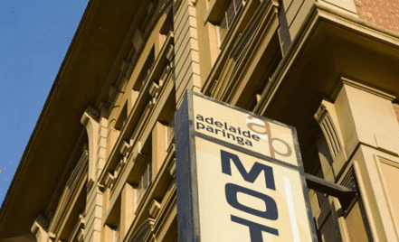 Adelaide Paringa Motel - Tourism Cairns 0