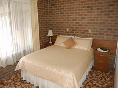 Lake Albert Motel - Tourism Cairns 1