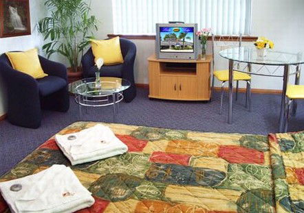 Lindy Lodge Motel And Function Centre - Tourism Cairns 0