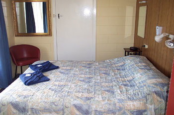 Meningies Waterfront Motel - Tourism Cairns 2