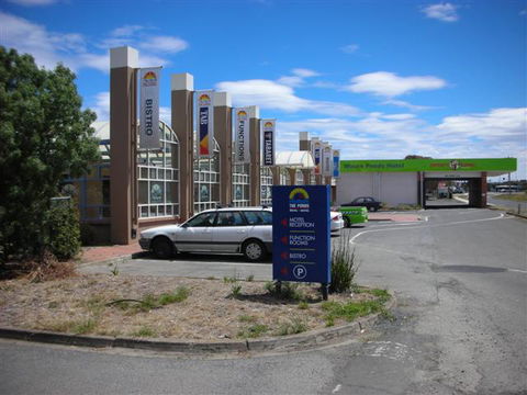 Waurn Ponds Hotel - Tourism Cairns 0