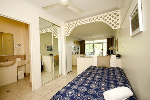 Reef Palms - Tourism Cairns 3