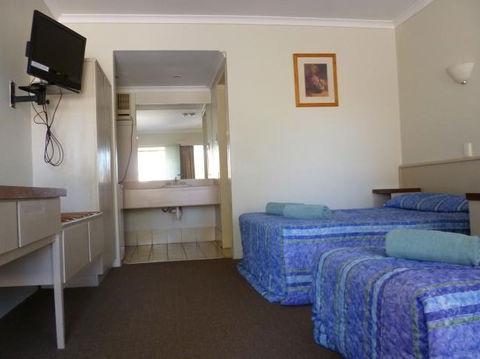Alice Motor Inn - Tourism Cairns 2