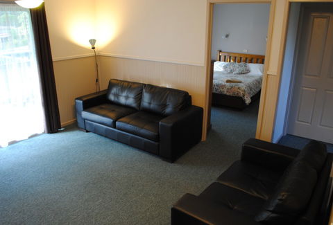 Lakes Entrance Country Cottages - Tourism Cairns 1