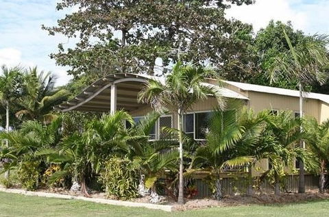 BIG4 Rollingstone Beach Caravan Resort - Tourism Cairns 0