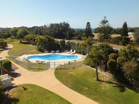 Pacific Marina Apartments - Tourism Cairns 3