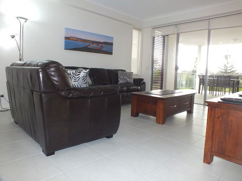 Pacific Marina Apartments - Tourism Cairns 5