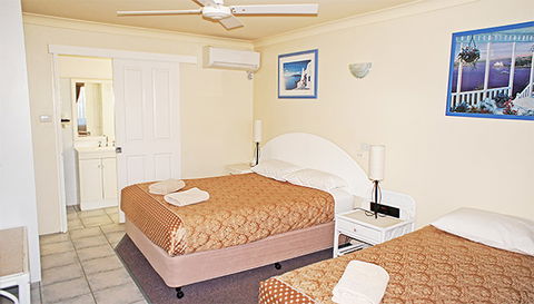 City Centre Motel - Tourism Cairns 1