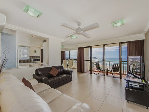 Princess Palm On The Beach - Tourism Cairns 5