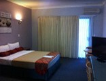 Springwood Motor Inn - Tourism Cairns 3