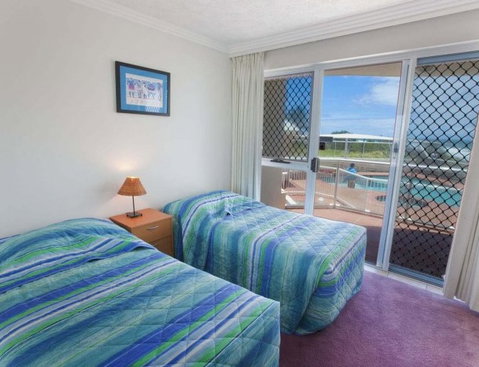 Regency On The Beach - Tourism Cairns 2