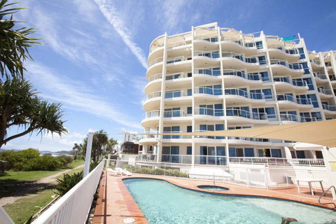 Regency On The Beach - Tourism Cairns 4