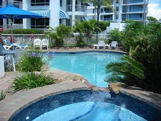 Estoril On Moffat Holiday Apartments - Tourism Cairns 4