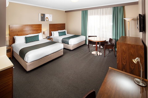 Quality Hotel Dickson - Tourism Cairns 0