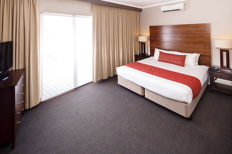 Quality Hotel Dickson - Tourism Cairns 2