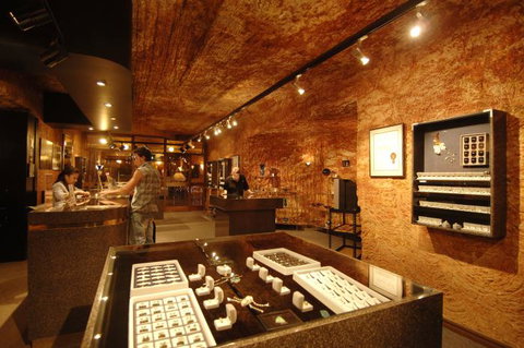 Desert Cave Hotel - Tourism Cairns 6