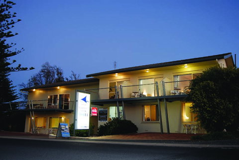 Harbour View Motel - Tourism Cairns 0