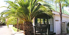 Desert Palms Resort - Tourism Cairns 2