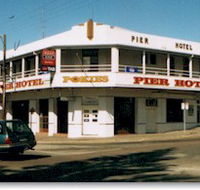 Pier Hotel - Tourism Cairns