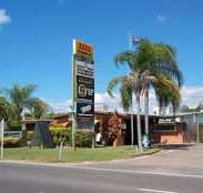 Queens Beach Motor Hotel - Tourism Cairns