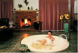 Boronia Peak Villas - Tourism Cairns 0