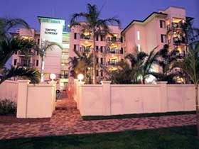 Tropic Towers Apartments - Tourism Cairns 0