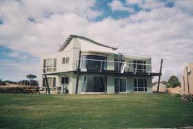 Moonta Bay Escape - Tourism Cairns 0
