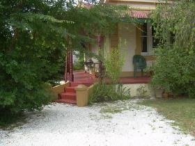 Oscars Barossa - Tourism Cairns 0
